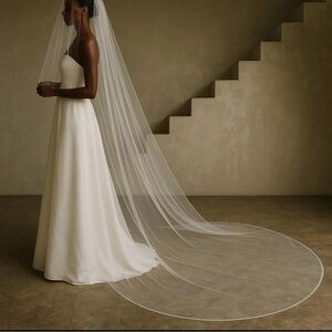 Satin Edge Veil
